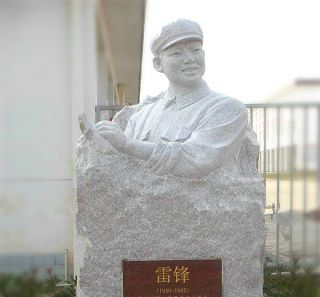 制作人物雕塑需要考慮的因素有哪些？