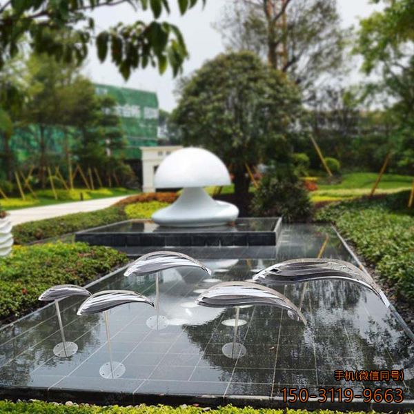 不銹鋼鏡面抽象魚雕塑