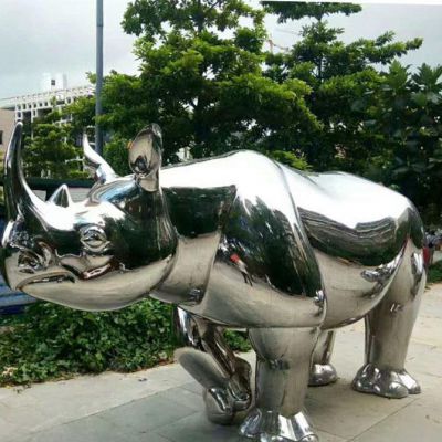 影響鏡面犀牛不銹鋼雕塑報(bào)價(jià)的因素有哪些？