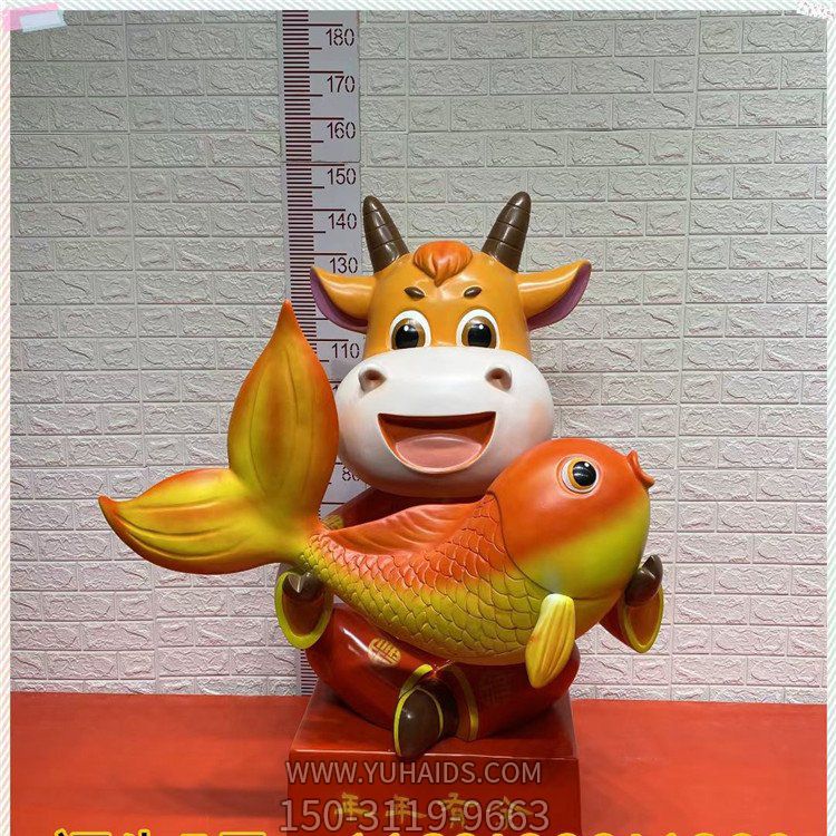 商場網(wǎng)紅店鋪玻璃鋼卡通彩繪小牛擺件雕塑