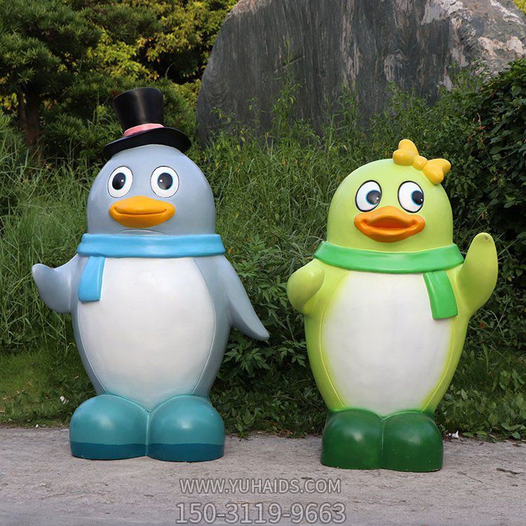 玻璃鋼彩繪卡通企鵝景觀公仔幼兒園戶(hù)外擺件雕塑