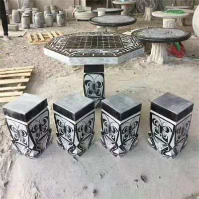 青石石桌凳，帶中國(guó)棋盤