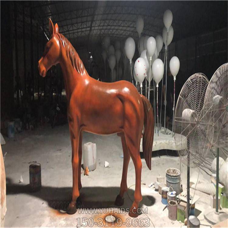 玻璃鋼噴漆馬動(dòng)物雕塑  草原農(nóng)場(chǎng)戶外擺件