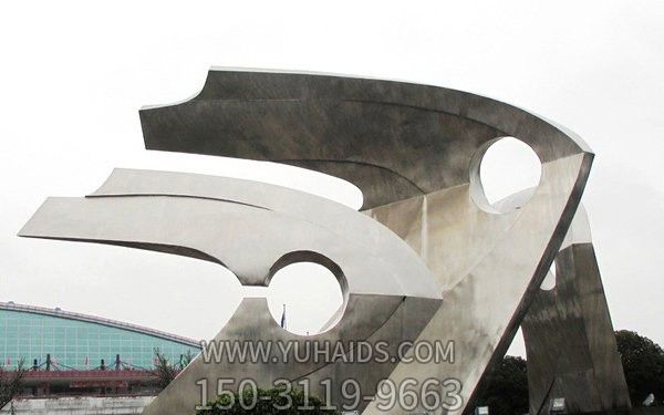 商廈兩只簡約大號不銹鋼魚雕塑