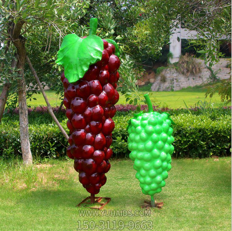 玻璃鋼葡萄，紅葡萄和綠葡萄雕塑
