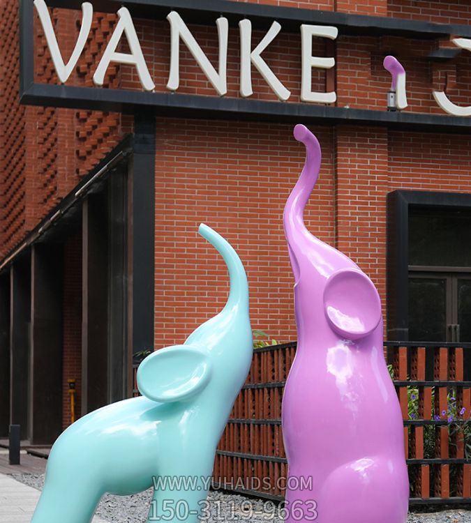 商場創(chuàng)意玻璃鋼彩繪抽象動物大象雕塑