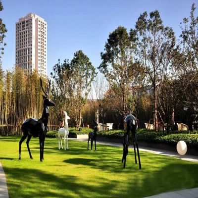 玻璃鋼鹿，抽象鹿，計劃塊面動物擺件