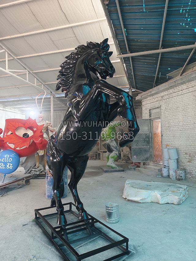 玻璃鋼立馬景觀動物雕塑