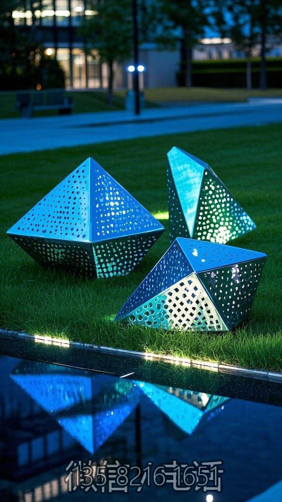 鏤空發(fā)光不銹鋼幾何石頭雕塑