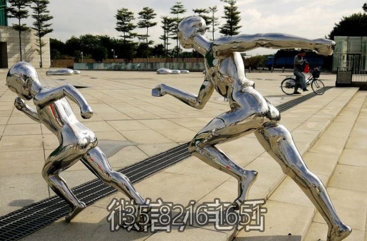 廣場(chǎng)落地?cái)[件不銹鋼鏡面抽象運(yùn)動(dòng)跑步人物雕塑