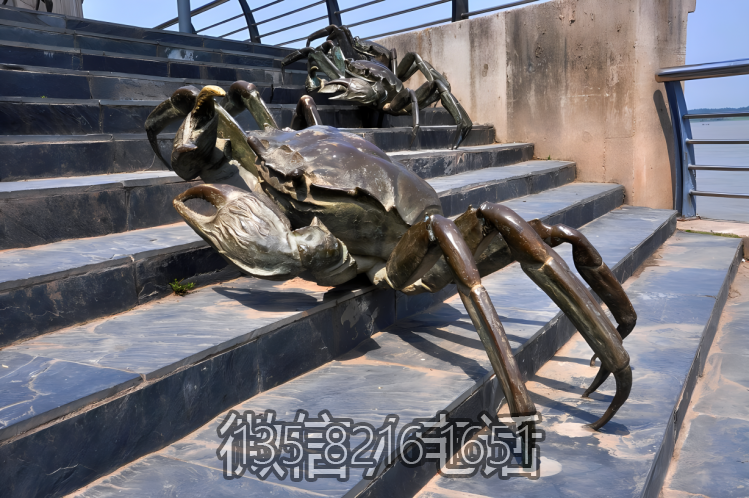 景觀戶外玻璃鋼仿銅定制大型海洋動物擺件螃蟹雕塑