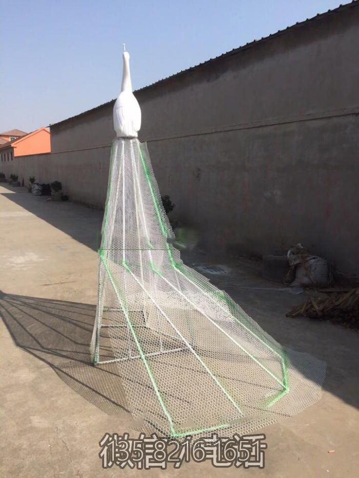 不銹鋼網格編織抽象孔雀雕塑