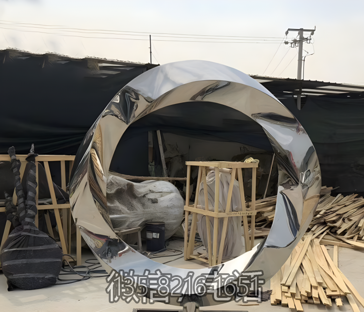 圓環(huán)雕塑-公園抽象不銹鋼鏡面圓環(huán)雕雕塑
