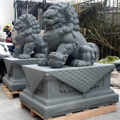 大型仿古建筑別墅小區(qū)門口動物擺件青石石雕獅子雕塑